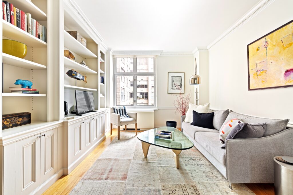188 East 70th Street Residence 8E